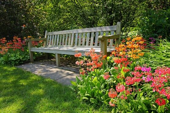 landscape contractor from oaks home services