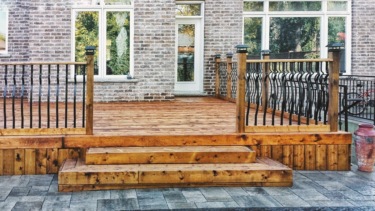 deck and terrace contractor