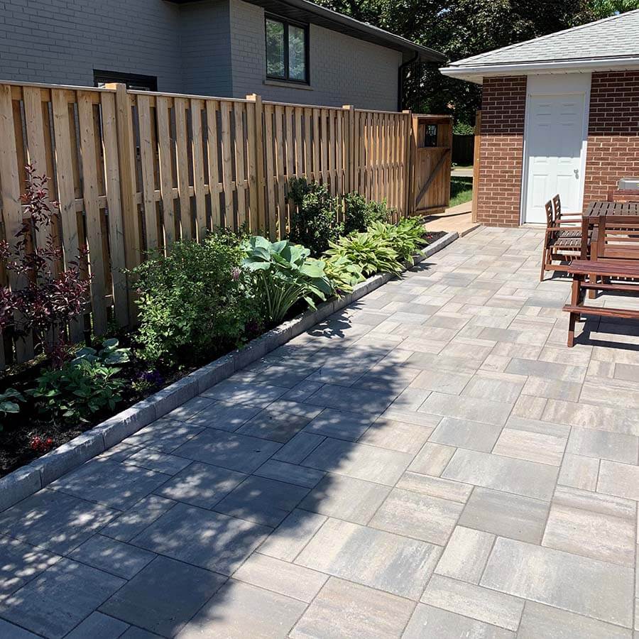 Backyard patio Interlocking concord