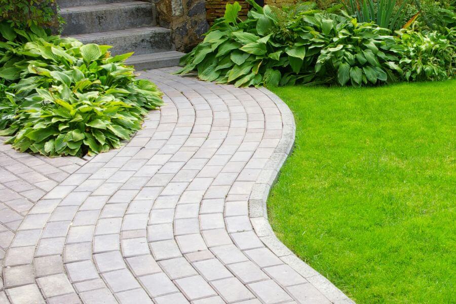 Design Trends for Interlocking Driveways in Vaughan: What’s Hot in 2023